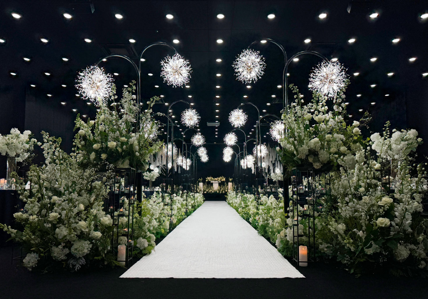 divinehall_1